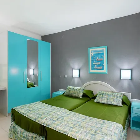 Apartment Casa Veleros F2 *